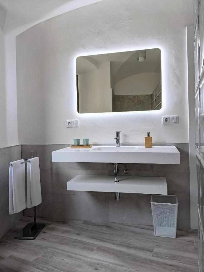 Appartement Torre Del Postigo By Kubik à Caces Extérieur photo